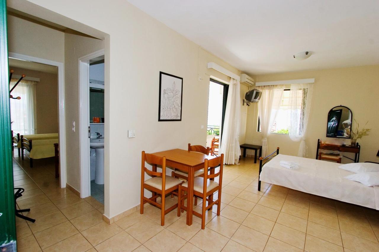 Sagini Boutique Hotel Loutra Edipsou  Oda fotoğraf